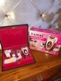 مكائن براون اصلي + ضمان لكل قطعه باله جديد ابيع شلعه بسعر والمفرد بسعر