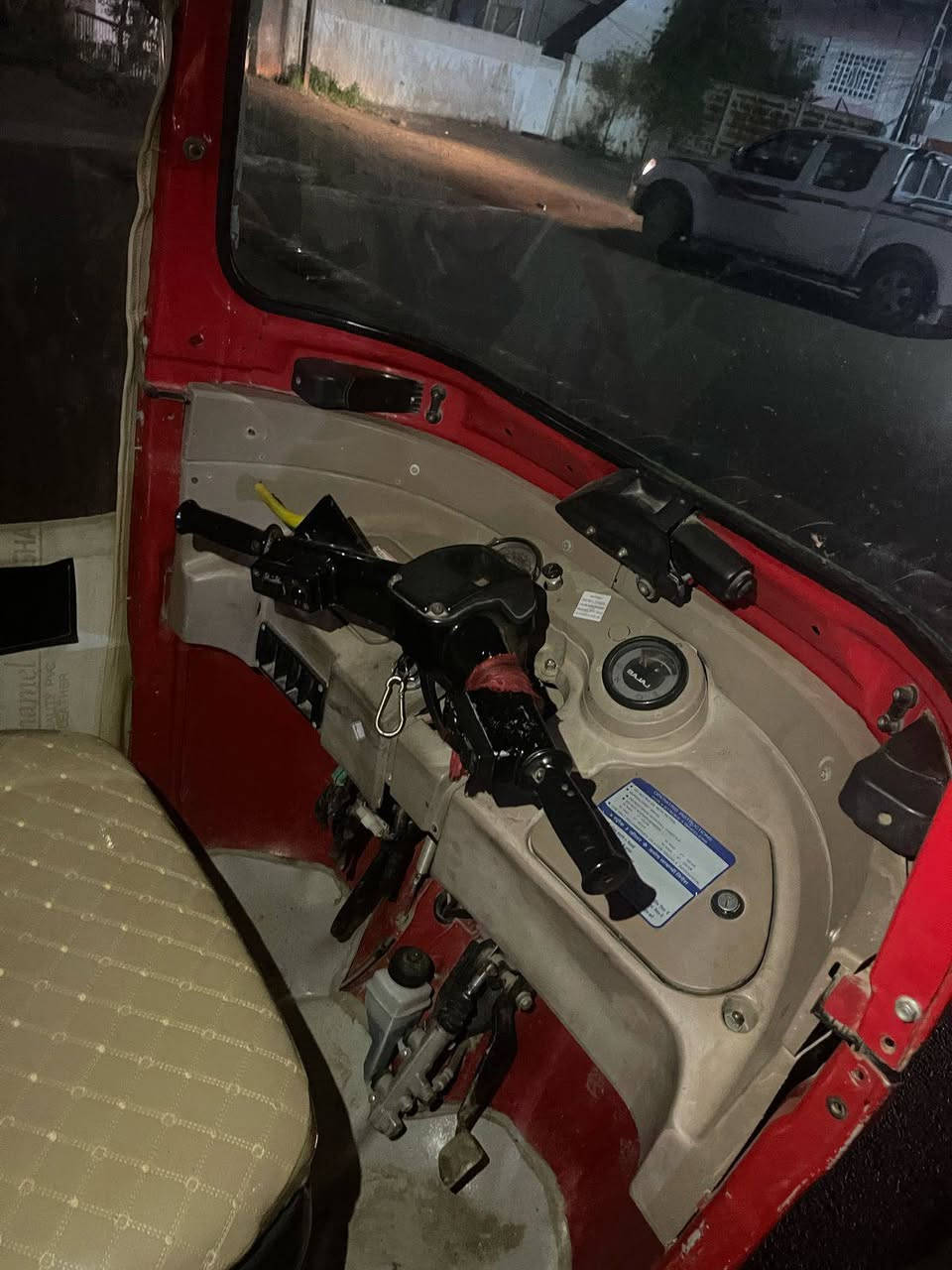 تكتك للبيع 18 رقم وسنويه  
  *********** سعر مناسب
