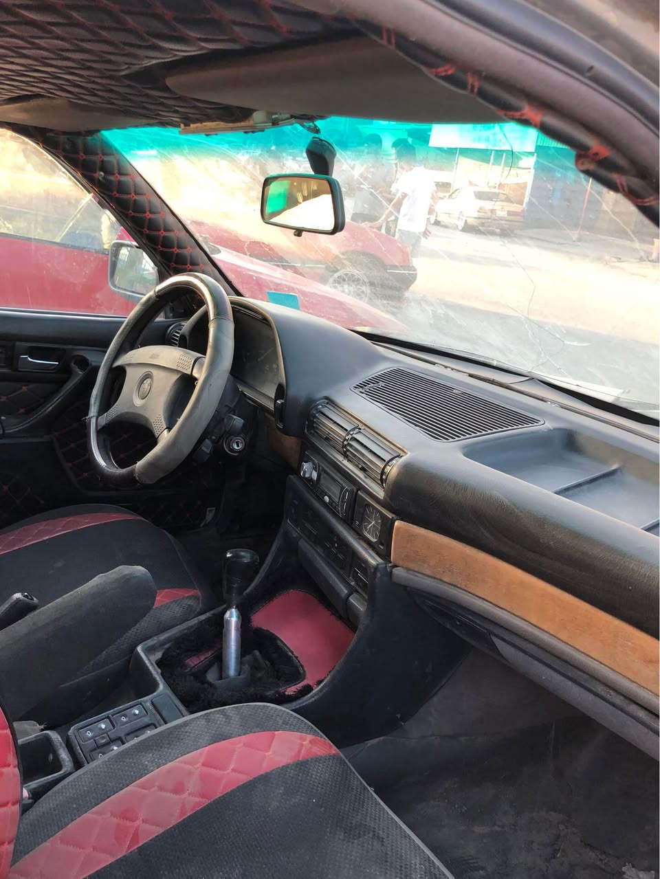 بيم 730 فول موديل 1991 گير عادي گيرو مه كينه تپرپ بشه رت سياره واجيهه كا دگه ل ده ين و دزي بشه رت سعر 15 ورقه پيجه ك مجال عنوان زاخو رقم تله فون *********** زاخو, دهوك
