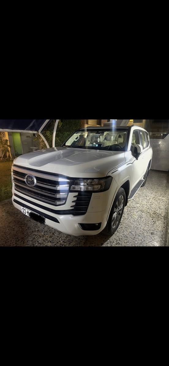 السلام عليكم
لاندكروز 2022 سبعينيه 
ساز ضمان
مواصفات معروفه 
ماشيه 12 الف جديده 
مكفوله من كلشي
مكان بغداد
للاتصال ***********
