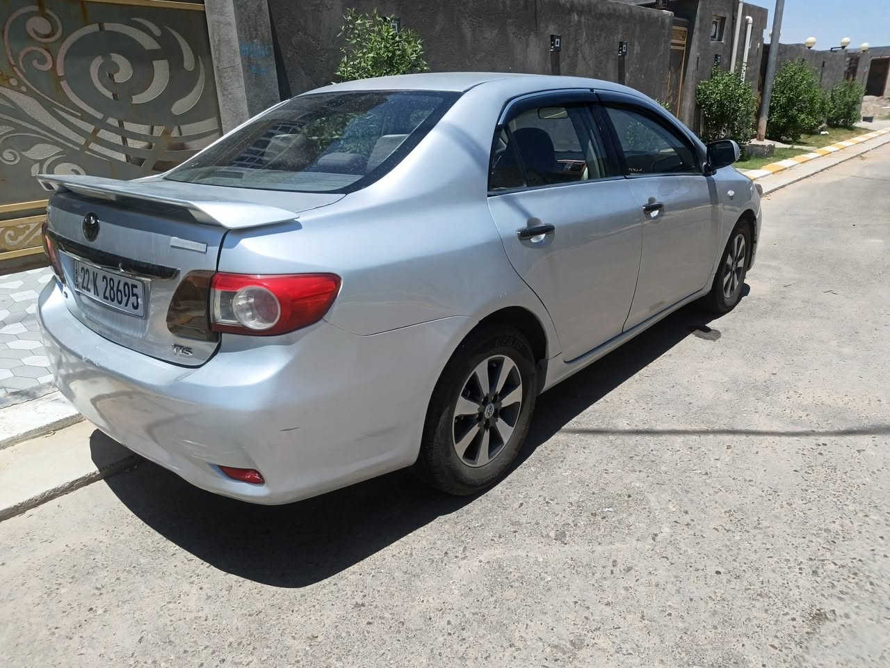 كورلا 11 خليجي صبغ عام بدون كص سياره جاهزه للشغل
، كير، مكينه، تبريد، تخم تاير كله، جاهز
رقم اربيل سنويه ورقام وهزه كله جديد 
تحويل مباشر غرفتهه حلوه مكينه 1800
سبب صبغ تجيه عجهت سايق خفيفه ونصبغت عام
وكلشي وسعره حوض بجم مكفول من ضربه لقويه 
مكان سياره عامريه الفلوجه 
وترهم ابيع نص بنص بس كلشي وسعره 
سعر نقد 85وبيهه مجال 
شراي خاص او يتصل***********
 او مراوس سياره عاليه شنو عندك نزل 
حت لو مصبوغه عادي
