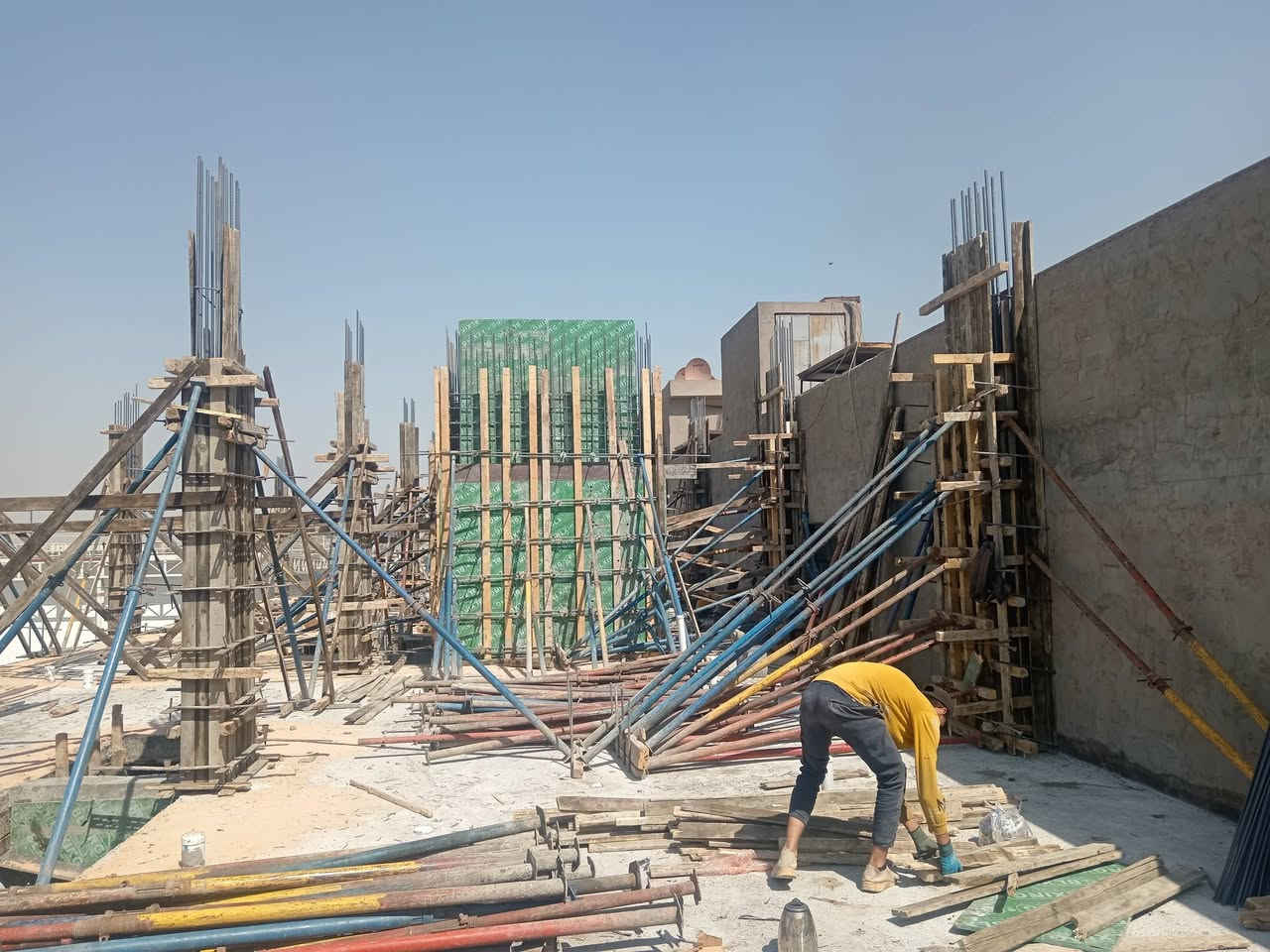 مستعدين لتنفيذ جميع البنايات والمنازل وبكافة المساحات والله خير رازق : اي استفسار الاتصال على هذا الرقم ***********
