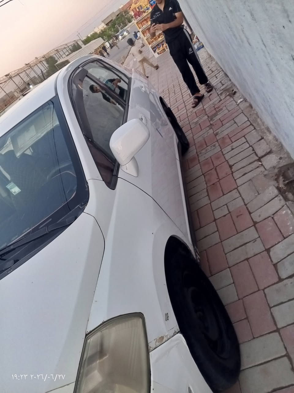 السلام عليكم
سياره للبيع او مراوس حسب القناعة ب  ألنتره أو صوناته أو  اوبتما 
السياره نيسان فيرسا 2009 وارد امريكي  لون ابيض ضرر جاملغ امامي ايسر  وبه تلكيط صبغ هذا الاعرفه  على كلام الإشتريت  منه .
رقم بغداد  مشروع وطني تحويل ثاني يوم .مكان السياره خمسة كيلو 
 للاستفسار على الرقم  ***********  بي واتس اب
