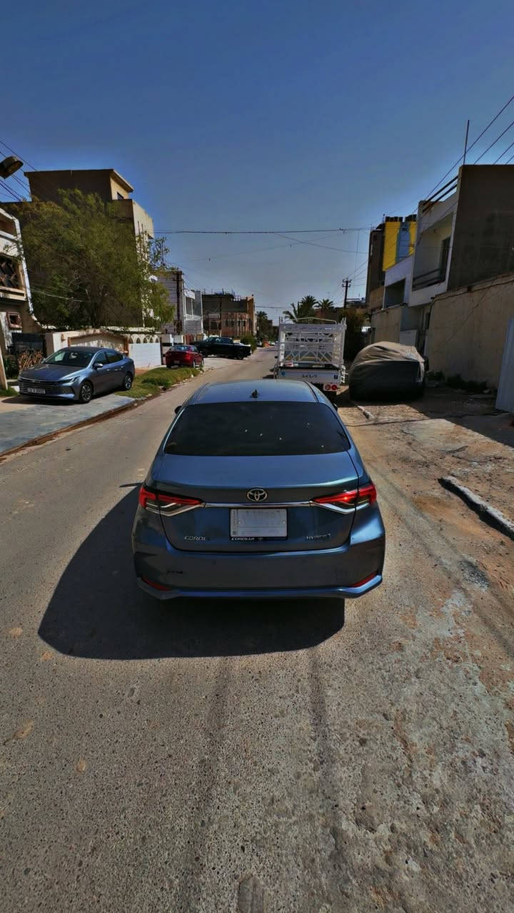 بيع مستعجل تويوتا كورلا هايبرد (خليجي)
تجميع ياباني مو صيني ❌

موديل 2022 لونها المرغوب بحري 
رقم بغداد بأسمي تحويل ثاني يوم 

المواصفات فوول واحد على واحد :
- بصمة تشغيل + ابواب
- شاشة كبيرة و كاميرا  خلفية 
- فتحت سقف سلايت رووف
- حساسات
- رادار امامي / خلفي / نظام تحديد مسار
- نظام مانع الانزلاق 
- توقف ذاتي AutoHold
- ثلاث انظمة قيادة Modes
- هاند بريك بصمة
- اشارة بالمري 
- نقاط عمياء
- صندوق ذكي عند الاقتراب
- لايت امامي زينون + LED
- بك لايت LED 
- ماسحات اوتو + جام اوتو
- كشنات مخمل اسود 
- نظام ترحيب عند الاقتراب 
- ويل كب 16 نادر جداً 
- فحص أنظمة السيارة 
- حساسات ضغط اطارات 
- مخرج منفذ الطاقة ⚡
- ا Bluetooth
- تطعيم الدواخل ألمنيوم
ومواصفات أخرى كثيرة

ضررها طخطخات 
جاملغ الخلفي والباب الخلف السايق
السيارة ماناقصها شي كاملة مكملة 
السعر 147 وبيها مجال 
مكاني بغداد الكرخ 
واتساب : ***********
