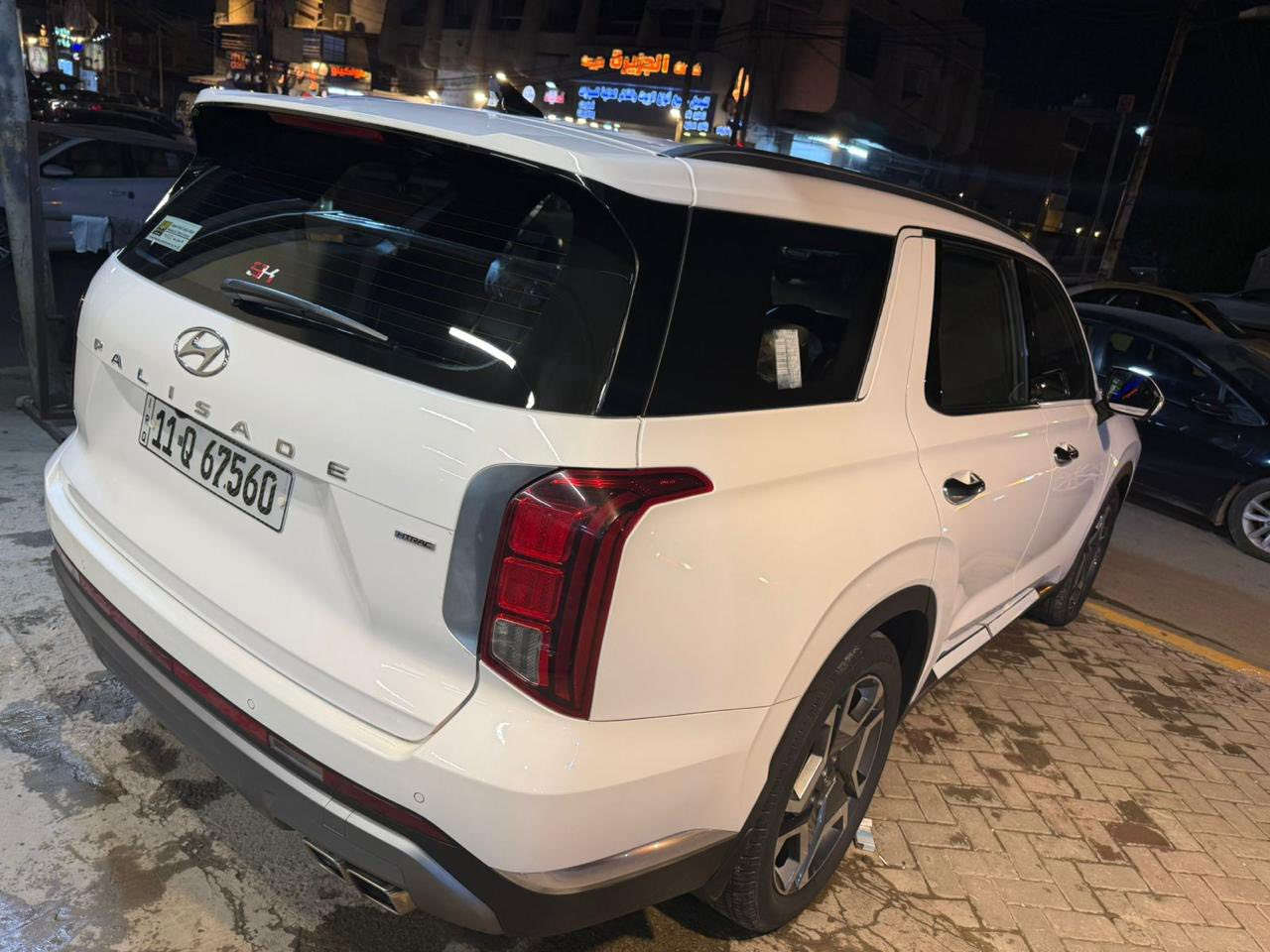 هونداي بلسيد خليجي 1/1
موديل 2025
محرك 3500 6 سلندر 
ناقل حركة اوتوماتيك ذكي ب 8 سرعات 
شاشة وسطية صخمة مع دعم Android Autoو Apple Carplay
مقاعد جلد فاخره مع تدفئه وتبريد 
دبل فتحة سقف - مع اناره محيطية 
انظمة امان متطوره 
رادارات 
تشغيل عن بعد - كاميرات 360 درجة 
وبعد هوايه مواصفات 
مغلفة ppf ضمان خمس سنوات 
ماشية 16000
*********** بغداد الدورة 
السعر 40 الف وبيةة مجال بسيط
