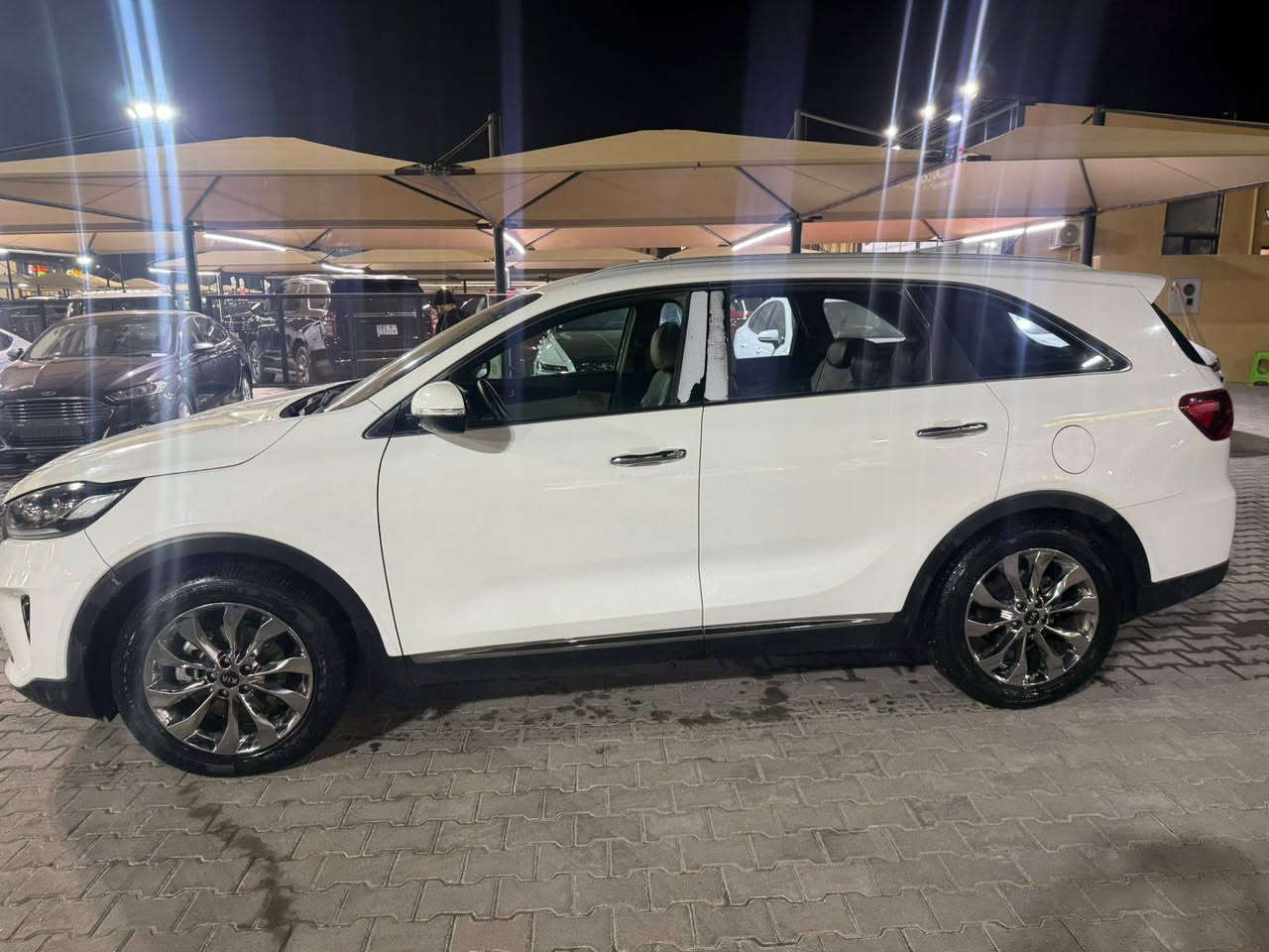 كيا سورنتو 2018 مكفوله كفاله هزه جديده السعر 245 وبيها مجال موجوده بكربلاء اتصال ***********
