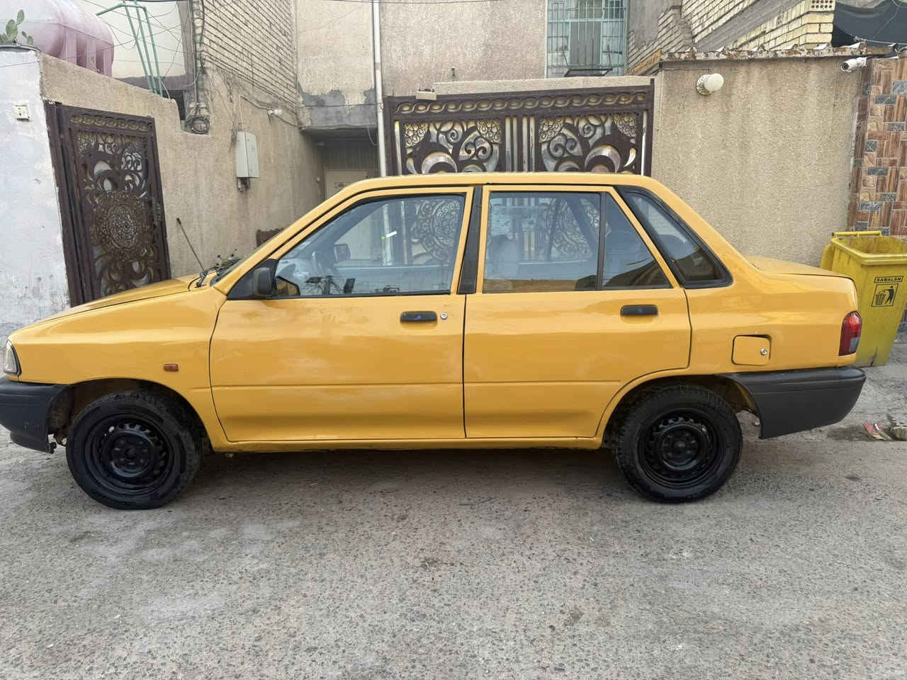 سايبه٢٠١٥ رقم بغداد دولي سنويه ل٢٠٣٠ تحويل مباشر مصفره هيئه وغرامات سياره حلوه كير حلو مكينه بيها خيط بخار خفيف شواصيها سليمات مسويلها ادامه بلكات جدد نوزلات جدد  فيت بم جديد كهربائياتها كلها شغاله كيلو متر بانزين كيج حماوه كيج الرون كلهن شغالات ترايك للبصره مكاني بغداد البلديات  السعر ٢٦ وبيها مجال للشراي
***********
