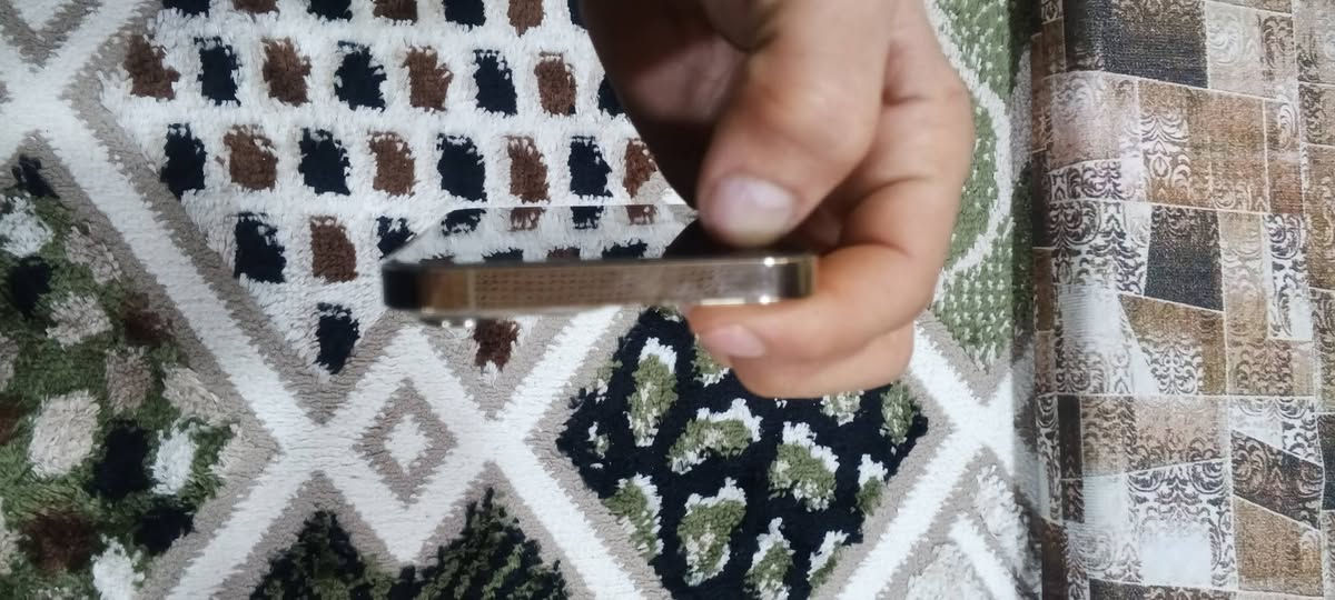 السلام عليكم
ايفون  13 برو ماكس ذاكره 512 بطاريه 95 شرط ما مبدله الخط تك اللون ذهبي   السعر  775 أو بي مجال  الرقم ***********
