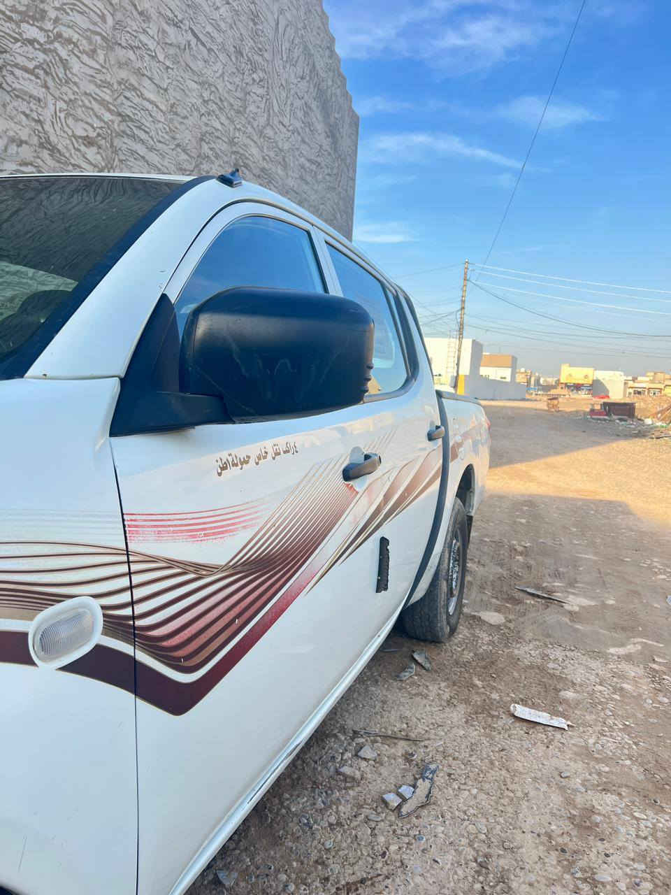 للبيع بكم مستي بوشي 20011
سياره بلادي اي دعمه مابيه رقم بغداد 
السياره عوزها ملاحضات فقط 
مكان السياره تكريت 
***********

***********
