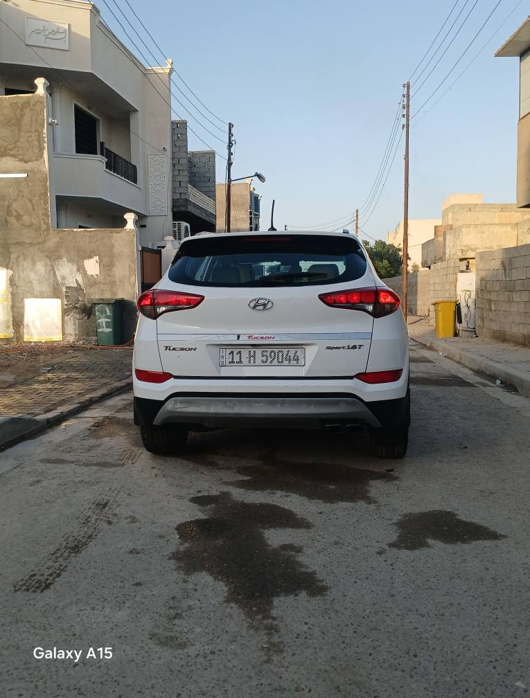 سلام عليكم توسان موديل 2017 أمريكي ليبل واحد محرك ١٦٠٠ تيربو كير محرك تبريد صدر امامي خلفي تخم تاير كله مكفول سياره فول ما عدا الفتحة.   بصمة شاشة تحكمات ستيرن كشناتا تدفئة لاذارات حساسات أمامية خلفي  كامرة امامية  كامرة خلفية سبورت حساسات بل جاملغات  سياره جاهزه من كلشي ماتعرف عليها الف سيارة احلة من صور رقم بغداد دولي انكليزي سنويه ٢٩تحويل بسمي تحويل مباشر سياره احله من صور سعر ١٤٥ وبيهه مجال شي بسيط لشراي هاتف  《***********》
***********
