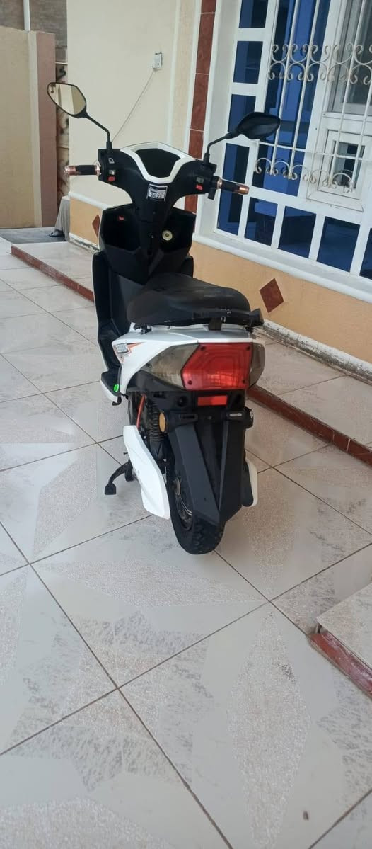 موطور شحن موديل 23 بعده حيل جديد بطارياته تخم جديد يمشي 80و90اربع نمر سعره 500وبي مجال ويرهم مراوس ب مطور يراني و هيوشه ومراوس بايفون 13رقمي ***********مكاني حصيبه
