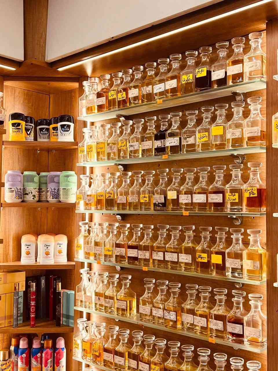 اذا محتاجين عطر حلو وثابت😍🫰
ماعليكم الا تنورونا 
تعالوا اليوم وعيشوا التجربه بنفسكم✔️
محلنا موجود داخل مدينة بسمايه - المجمع الترفيهي

للاستفسار راسلونا :
***********
