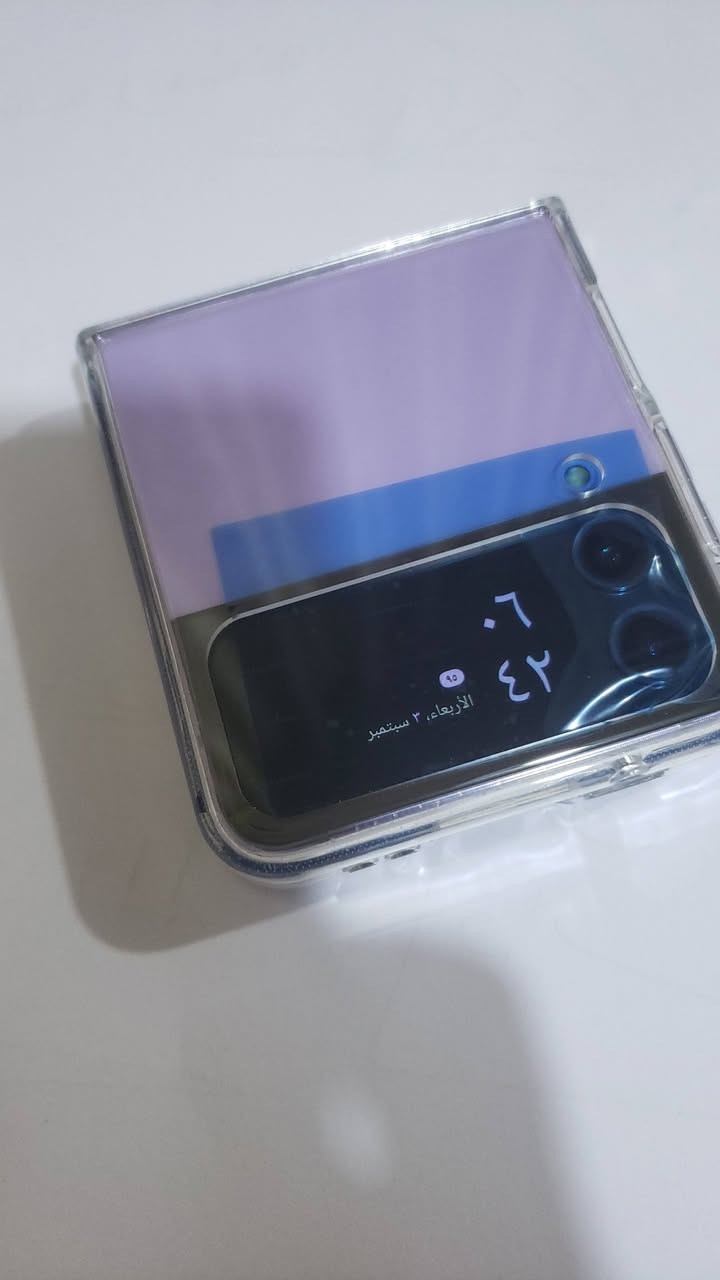 السلام عليكم ورحمة الله وبركاتة سامسونج كلكسي z flip 4 ذ 128 جهاز نظيف 100/100 اي مشكلة مابي جهاز جديد بحالة الوكالة مكاني بغداد *********** سعر 290الف
