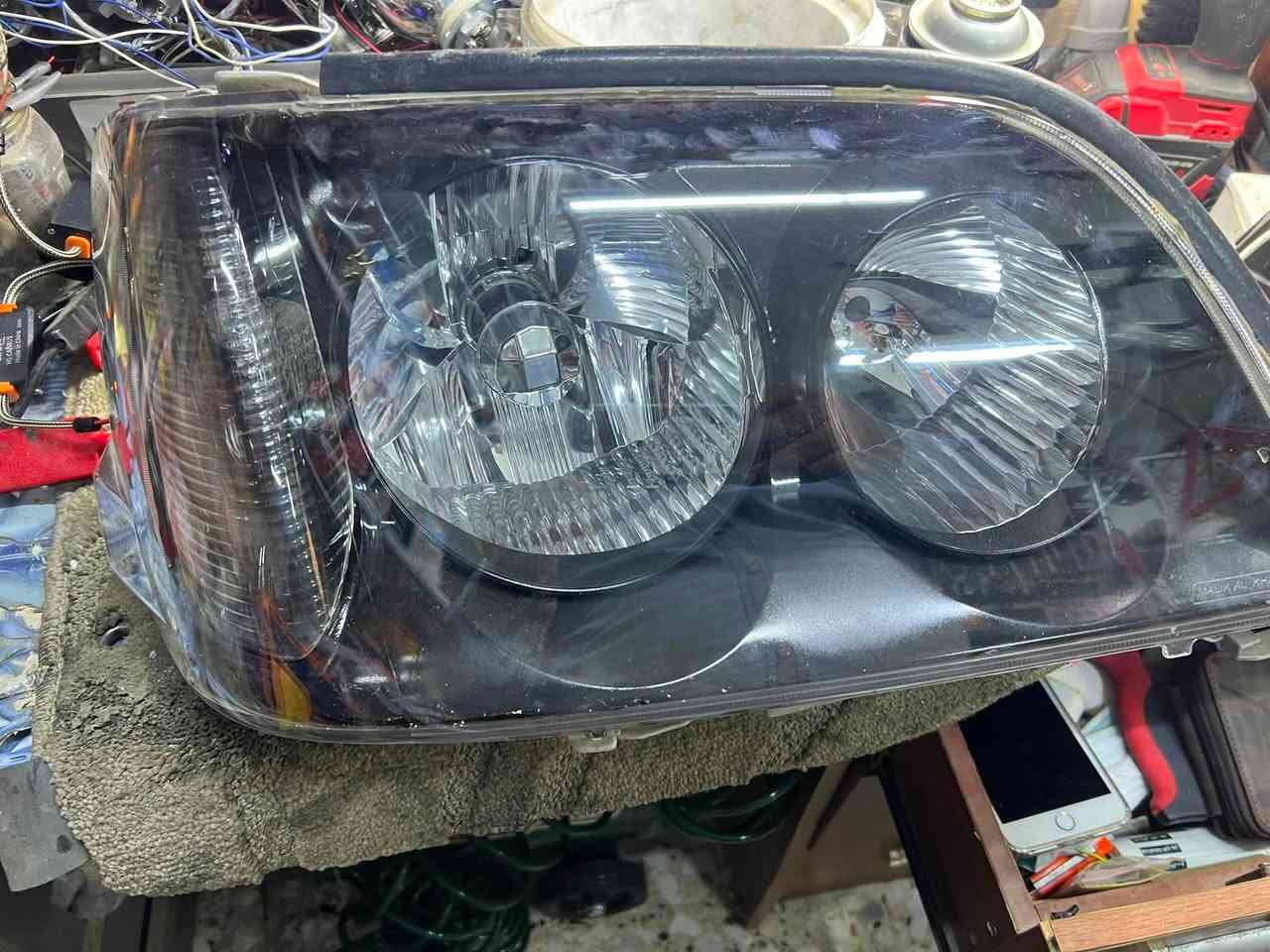 ابو عيون ملكه. جام جديد.  زنون عالي ناصي
***********
