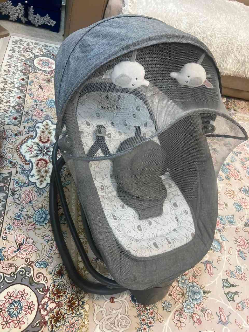 جۆلانەیەکی کارەبای مارکەی مۆستێلایە بێ کارەباش ڕا ئەژێنرێ  دووجار بەکار نەهاتوە تازە تازەیە وای فایە بلوتوزە چەنەها گۆرانی تیایە  لۆک  ١٠٠ هەزاری پێ دراوە ٧٠ هەزاروو مەعامەلە سلێمانی ***********
