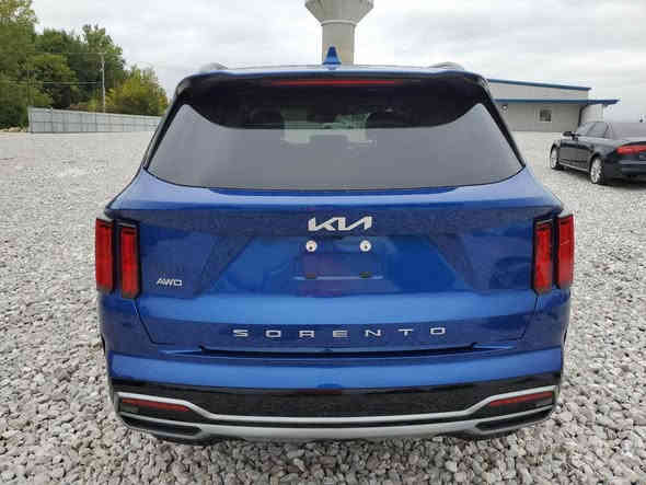 السلام عليكم 

كيا سورنتو امريكي  SX بريستيج  . 

دخول جديد رقم وهزه جديده

السياره ماشيه 26000 mi

موديل 22فول الفول 

حادث  جاملغ امامي بولبنيد بارد بدون ارباك كلشي موضح بالصور وصور الحادث مرفوقه مع المنشور 

 

اي ارباك ما طاك بيه بدون ايرباك 

1. محرك 2500 تيربو

2. كير 8 نمر

3.كير DCT

4. بانوراما

5. بصمة : تشغيل - ابواب - صندوك

6. صندوك كهرباء

7. شاشة كبيرة 

8. لون مميز رصاصي متغير على زيتوني 

9. انظمة القياده 5

10. كشنات جلد اسود 

11. كراسي كهرباء فول تحكم  

12. اضواء ترحيب عند الاقتراب مع ترحيب داخلي عند الصعود او المغادرة

13. شحن وايرليس

14. منافذ يو اس بي

15. هاند بريك بصمة

16. اوتو هولد

17. كاميرا خلفية

18. فول رادارات امامية وخلفية وجانبية

19. تحديد مسار ذكي

20. قيادة أليه ذكية

21. نقطة عمياء

22. كروز سرعة

23. تدفئة كشنات

24. سستم صوت عالي BOSE

26. اوتو ستوب

‏‎27- وضعيه تحديد مسار

28. اشاير بالمري

29. تشغيل عن بعد

30. شاشة لمس لتحكم الميديا او لتبريد

31. ستيرن فول تحكمات

32.فول للاخير

34.لايتات LED 

35.كامرات 360درجه 

‏36.vip. 6راكب 

السعر  235 
مكان السياره بغداد 
*********** وسام 
بيع او مراوس بغداد
