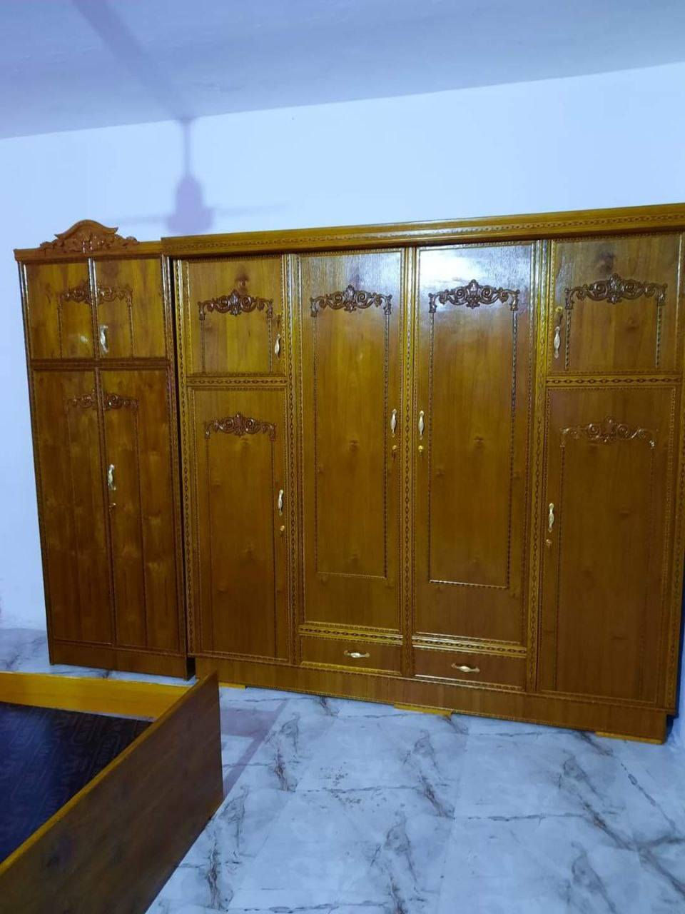 *غرفة 4 باب  4 ملم 
الوجه صاج الداخل خشب عادي  القاعدة 
بلوك الضهر جرجوبة براغي 

*القياس 
الكنتور ارتفاع  220 سم وعرض 240 سم 

🎇السعر 875الف 🎇


**إذا كنت صاحب هذا الإعلان وتريد حذفه لأي سبب، رجاءا أرسل رسالة إلى الدعم الفني**