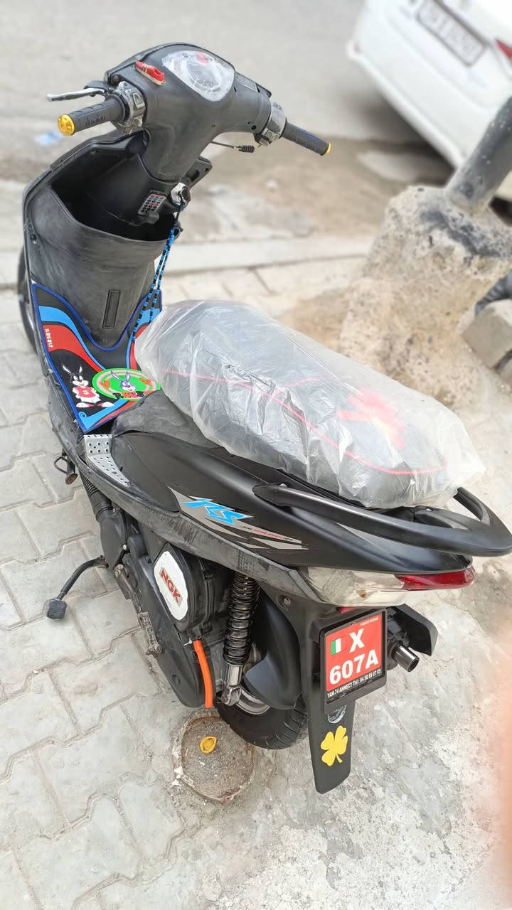 السلام عليكم للبيع ماكس عدلة بوشه 49 بلاد دراجه كفاله عامه بس كفرات تجاريه ما مفتوحة كفالة تخبل لدراجة مابيها نقص برغي بيه ويالة نجمة وقطرة دهن رياضي أرضية رياضي  *********** مكان بصرة الامن الداخلي مقابيل شارع لقائد السعر 600 قفل بس شراي يراسل جيب مصلح وفحص لايت عالي ناصي
