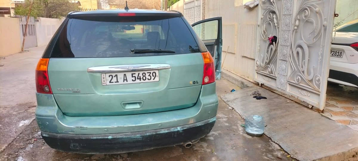 للبيع كرايسلر فسبيكا 
موديل 2008 ...سنويه بسمي رقم سليمانيه

للتفاصيل ***********
