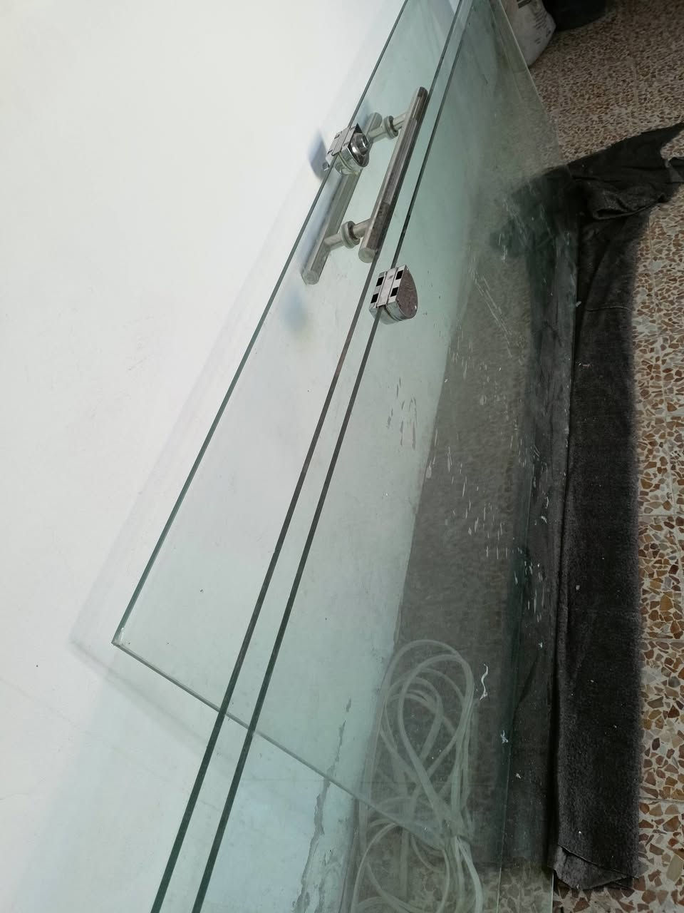 جام خانه للبيع ارتفاع/255/عرض/255/السعر/250/ موصل حي الرافدين/***********/// ***********
