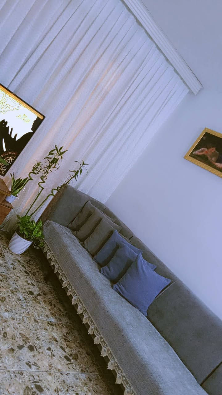 سلام عليكم غراض لبيع غرفت نوم نضافته 99% متانه قوه ماخذته مليونين وربع الله شاهد  وديوان. 7 امتار  تفصال متن وقوي كلش ونضيف جدا اي ضرر مابي   مكلفني 700 الف
سعر مال لبيع لغرفه مليون و 700 بي مجال قليل 

ديوان 500 بي مجال 

عنوان شعب شارع عدن توصيل ماعندي ليريد هوه ياخذهم  تفاصيل اكثر خاص لمو شراي لا يدخلي رجاءا مستعجلين على بيعتهم


**إذا كنت صاحب هذا الإعلان وتريد حذفه لأي سبب، رجاءا أرسل رسالة إلى الدعم الفني**