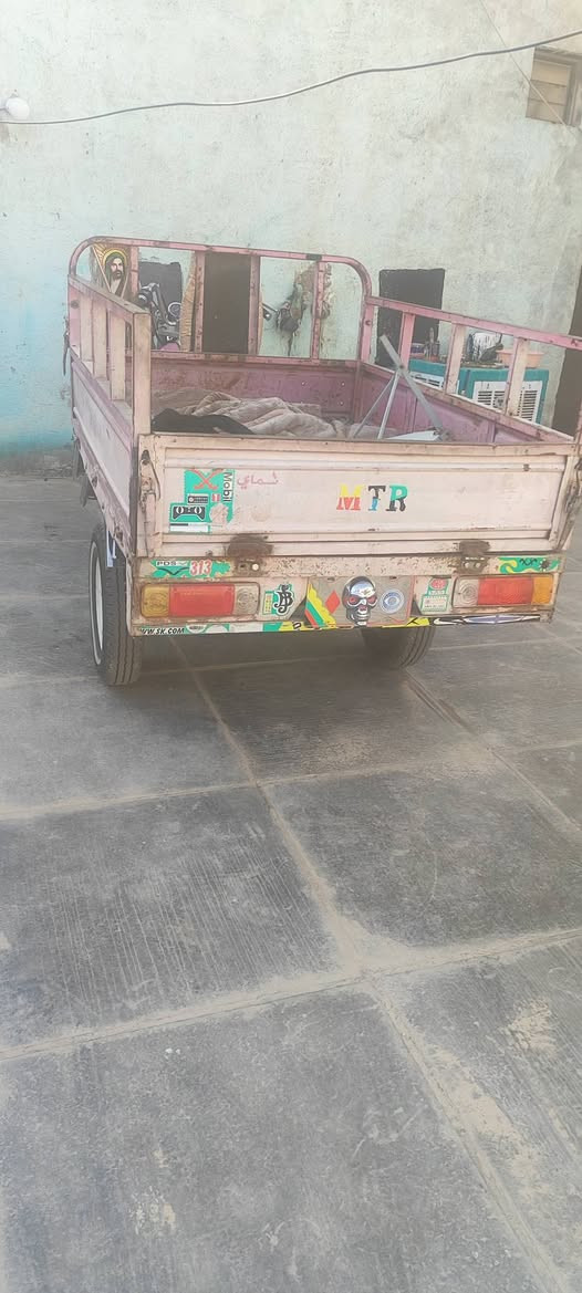 للبيع 17 شاصي مكفول مكينة 25 اوراق صولي ورقت وكيل سعر 1650بيها مجال ***********
