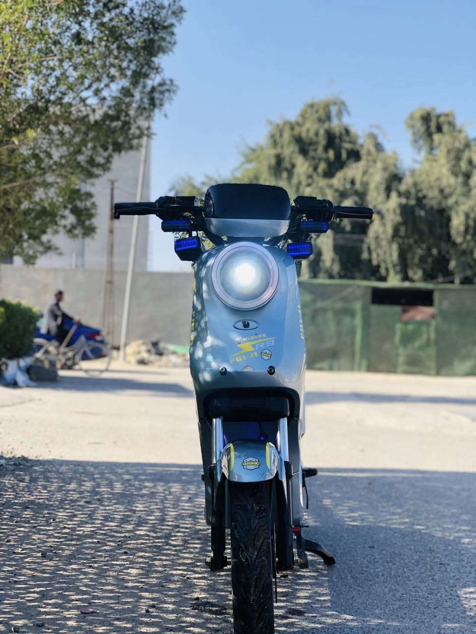 دراجة ار تسعة R9 من شرك وينلي
دراجة خمس بطاريات ملف 1500 دراجة حلوة ونظيفة بس بيها شخطات بالكفر الدراجة كلشي بيها شغال من كهربائيات وانتَ صاعد الدراجة سعرها 375 وبيها مجال بسيط للطيبين مكاني الكاظمية


**إذا كنت صاحب هذا الإعلان وتريد حذفه لأي سبب، رجاءا أرسل رسالة إلى الدعم الفني**