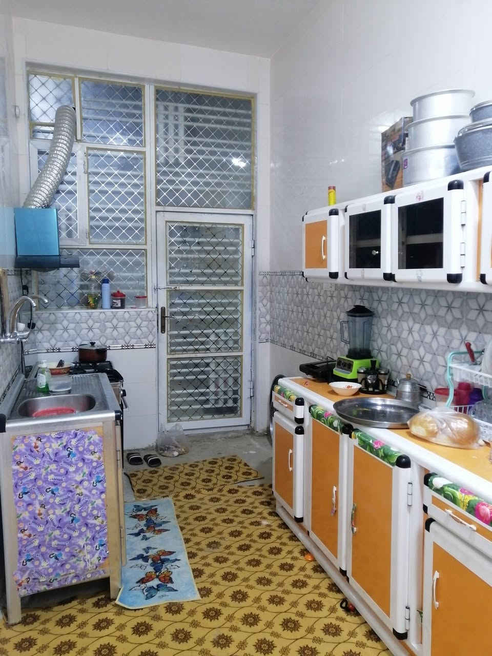 دار للبيع المساحه ١٢٠ متر طابق واحد سند ٢٥ بزوير الغربي عرض الشارع ١٠ متر حي هدوء ومرتب متكون من استقبال وهول ومطبخ وغرفه وصحيات داخليه وخارجية عايز ارضيه و فرشي السطح فقط الاتصال على الرقم ***********
