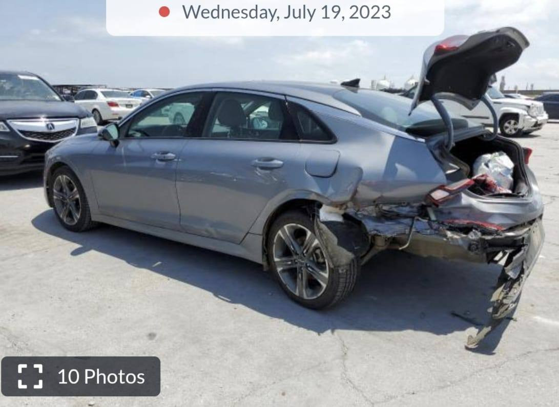 كيا 2022 K5 EX لون معدني قريب السمنتي فول مواصفات واحد على واحد اعلى فئة
مكلف بالنشر رجاء
 باقيلهة سنتين ونص وتصير حرة
السياره حادثهة فقط الجمالغ الخلفي جهة السائق .. ((حادث امريكا)) بدون شواصي بدون ايرباك كفالة
وبارد بسيط ((بالعراق)) نص شبر بالجاملغ الخلفي   
بدون ايرباك . 
بجم كبس 
ماشية67مايل
(منظومة غاز اضافة) قبل سنة  شديتهة ام الضمان (الدورة)
المواصفات EX فول 1/1. 
1- بصمة ابواب + تشغيل عن بعد. 
2- شاشة حجم كبير + داخل صاج ملكي. 
3- رادار امامي وجانبي وخلفي و بريك طوارئ وحساسات خلفيه. 
4- هاندبريك بصمة +ميموري كشن + تبريد وتدفئه كشنات وتدفئه استيرن + كشنات الاماميه كهرباااء.+شحن واير ليس. 
5- صندوق ذكي يفتح عند الاقتراب
6- بك لايت لد كامل. 
7- ويل كب  18
8- تبريد شاشة منفصل+ قطعتين تبريد. 
10- سياقة الكترونية + تحديد مسار.  
12-  نظام الترحيب الصوتي + الشاشات. 
13-  اناره داخليه لمس. 
14- تبريد شاشة منفصل. 
15- 4 وضعيات قيادة بل ماوس  
16-اوتو هولد للتوقف الالكتروني بل ازدحام. 
17- محرك 1600 turbo 🚀🔥
18-كامرة 360 درجة يعني خمس كامرات
كفالة كير محرك صدر تايرات سيارة جديدة مال جناي .
--معوقين بغداد--
ضمان الوكالة العامة والتحويل.. السيارة بيهة قسام شرعي كامل+ وكالة عامة
160‪ بيهة مجال بسيط  
مكاني 🌎 بغداد / م الصدر
الاتصال او المراسلة واتس اب رجاءا
*********** بغداد, العراق
