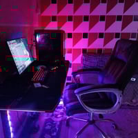 RX 5700 XT • 32جيجا 3600MHz • شاشة 165Hz