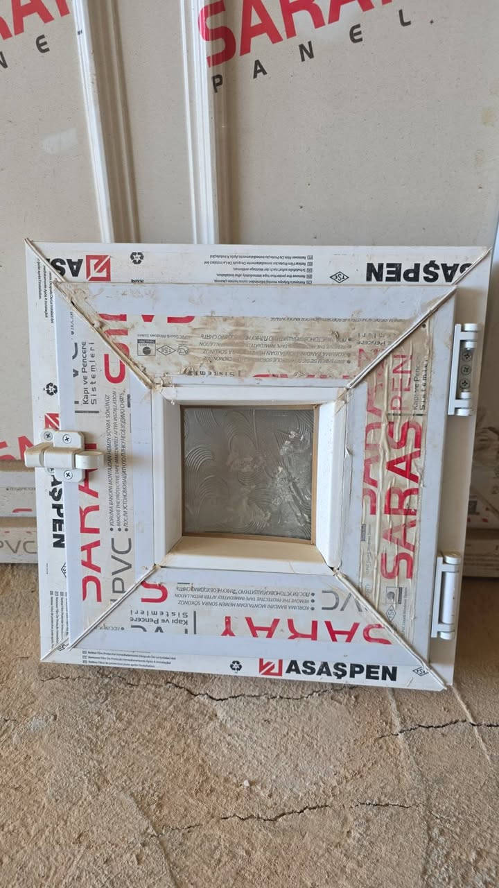 السلام عليكم
يوجد بيبان بي في سي نوعيتين عدد 11 قياس ٨٠ في ٢٠٠ و ٨٥ في ٢٠٠ و ٩٠ في ٢٠٠  وهوائيات بي في سي عدد ٧ قياس
 ٤٠ في ٤٠ قسم طلاكه وقسم مفرغه جديد غير مستعمل وجرجوبه غشب عدد اربعه ١٠٠ في ٢٠٠ الي يفيدنه يجي خاص ينطي السعر الي يرضي الله ويجي ياخذهن شلع مفرد ما ابيع المكان الوركاء


**إذا كنت صاحب هذا الإعلان وتريد حذفه لأي سبب، رجاءا أرسل رسالة إلى الدعم الفني**