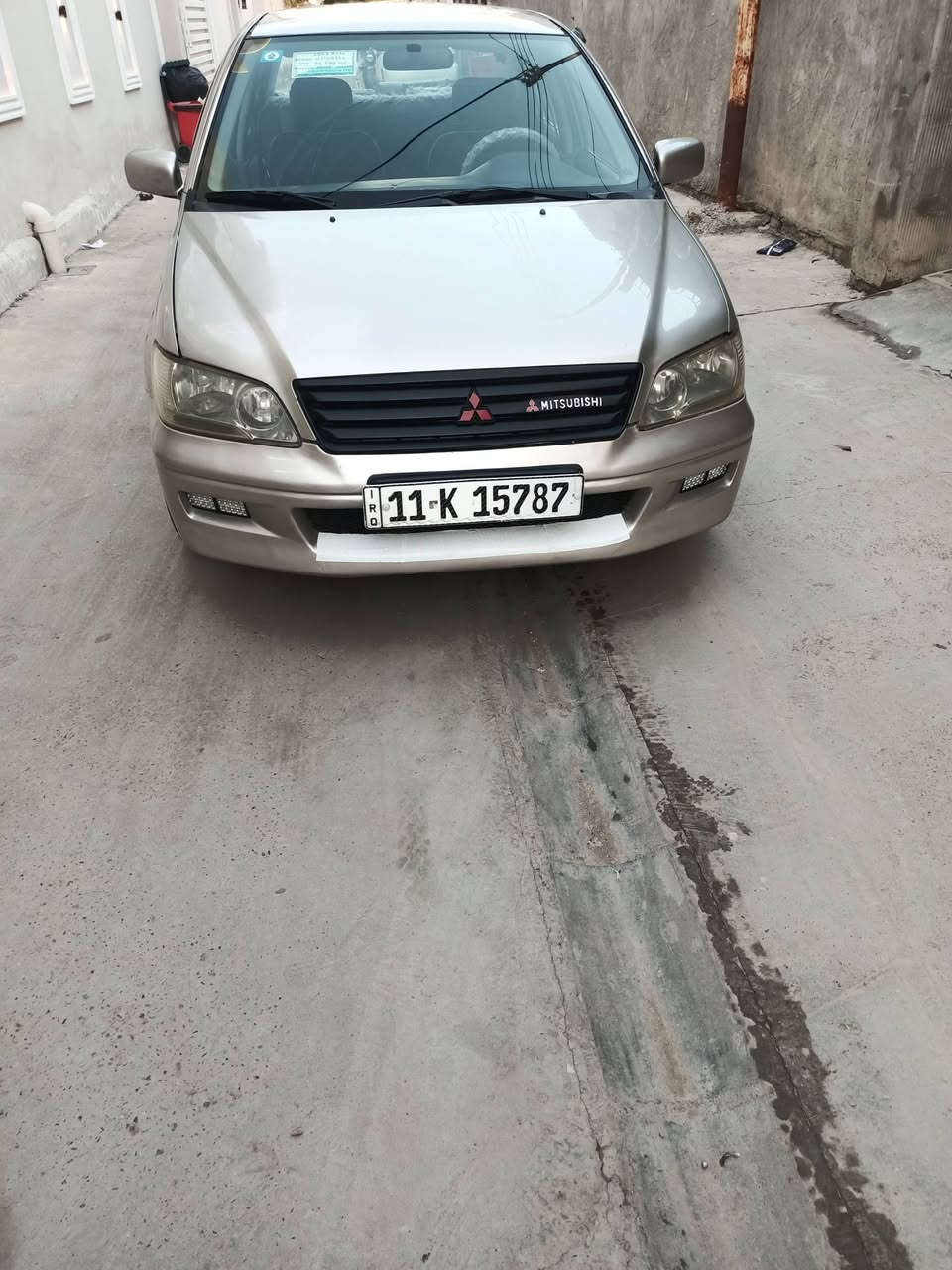 السلام عليكم شباب لانسر موديل 2003 رقم بغداد الدولي الجديد بسمي السياره مصبوغه عام ضررها الجاملغ الخلفي فقط السياره تخم تاير جديد صدر جديد مكينه 1600 جديده شادها تبريد ثلج وتدفئه دوشمه جديده جاهزه من كلشي السعر 58 مكان السياره ديالى بعقوبة وهذا رقمي ***********
