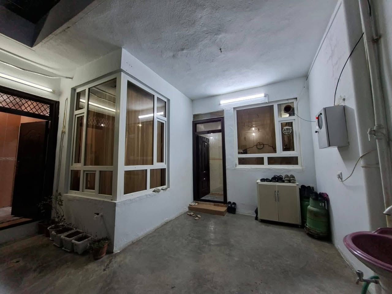 🌹بەناوی خودای گەورە🌹
🙋ســـلاو هــەڕاج هـــات هــات🙋
🎯نــڕخــی 630 گـەڵا و مـعـامـەڵـە
🏦ئەم خانوە بۆ فرۆشتن
♦کەلار _گەڕەکــی مەجموعەی 500 ماڵەکە
♠ڕوبەری 125م۲
‌♦7 پانە
♣16 درێژە
♦خاوەنی بەدڵ و گیان کردوێتی👉
♠نزیــک مـزگـەوت تـەقـوا
♦تـاپـۆی یـەک نــاوە
♣خانویەکی زۆر پاک و خاوێن
♠دکـتی بۆ کراوە کامل پلاستیکە
♦مەوقعێکی زۆر جوانی هەیە
♣ فـول کـاشـیـە
♦دراوسێ زۆر چاکە
♦ماڵی دۆســـــتـــــــە
♦بۆ زانینی نرخ خاڵێک لە کۆمێنت دانێن
♦ئەم خانووە پێکهاتووە لە دوو قـات 

🔶 مــــــــــــــــــیوان 🪑🚪
🔶 مطــــــــــــــــــبخ 🫖🍽️
🔶 مساعد مطــــــبخ 🍽️🫖
♥ دوو ژوری نـوسـتـن
🔹هـــــــــــۆڵ
🔶 ڕۆشـــــــــــــنایی 🪟
🔶 مشتەمــــــــەلات 🛁🚿
🔺حـــمــــام،سـەرئــــاو

🔹هـــــــەورەبــان

🌸🌸🌹🌹🌸🌸🌹🌹🌸🌸🌹🌹🌸🌸🌹🌹🌸🌸
🔴بۆزانیاری زیاتر پەیوەندی📲بکەن بە
💮📳نوسینگەی ئـەیـوب 📳
ناو نیشان شــــــــــخــــــــارتـــــەکــــــــــــە
🏌🚴 ***********🏃🏃
 تەنیشت دیـکۆراتی هـــونەر .
🍁🍁🍁🍁🍁🍁🍁🍁🍁🍁🍁🍁🍁🍁🍁🍁🍁🍁
👇لایکی پەیجە کەبـکەن بــەرک نە بێت👇
👇بۆ فرۆشتنی موڵکەکانتان بە خێرایی👇
ن🌸🌹🌹🌹🌸🌸🌸🌸🌹🌹🌹🌸🌸🌸🌸

#_نوسینگەی_.........🌹ئــەیــوب🌹
#_بۆ_کڕین_و_فرۆشتن_و_بەکرێدانی_هەموو_جۆرە_موڵکێک
#_خانوو_زەوی_شوقە_دوکان_باخ_دۆنم #_کەلار و ناحیەی ڕزگاری و لــە گـشت گــەەرمیـان

#‌‌_ئێوەی بەڕێزیش گەر موڵکتان هەیە دەتانەوێ بیفرۆشن
یان دەتانەوێ بەکرێی بدەن ئەوا دەتوانن تەواوی زانیاریەکان
#_ناونیشانی تەواوی موڵکەکەت،
#_چەن وێنەیەکی موڵکەکەت،
#_نرخی گونجاوی موڵکەکەت،
#بنێرن_بۆ_پەیجەکەمان

                                        *********** ئــەیــوب عـقارات🙋
☎🌹🌹واتس ئاپ
