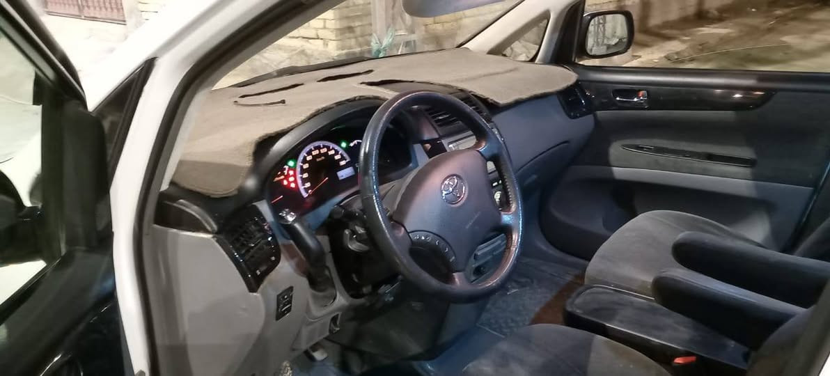 سلام عليكم ابصم البيع تويل موديل 2001 مداور ثاني يوم سياره جديده ومكفوله كفاله عامه حساسات خلفيه وماميه وكامره ماميه مري شفط سعر 122 بيه مجال قليل هاذا رقمي خابر بخدمت ***********
