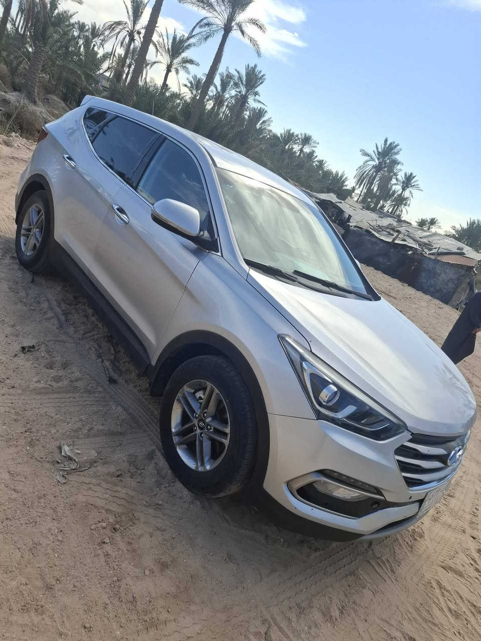 السلام عليكم سنتافي ٢٠١٨ وارد أمريكي ٥ راكب لسياره جاهزه من تبريد تدفهه كهربايات كلهه شغاله مكينه كير خير من الله رقم بغداد بسمنه سنويه ل٢٨ المكان بصره قضاء المدينة *********** السعر ١٥٠ وبيهه مجال
