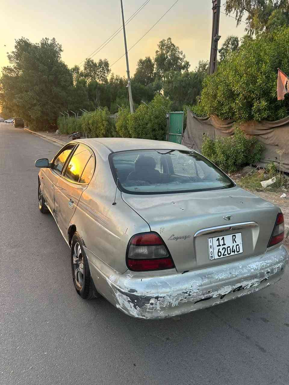 السلام عليكم سياره دايو لكنزه للبيع 1999
دايو لكنزه  اوتماتيك محرك بلادي مكينه 2000 
فول تبريد تخم تاير  سياره كامله من كلشي  
وسياره بيها جراد الرقم   *********** 
سعر 28  ورقه وبيها مجال مكان شارع فلسطين بغداد
