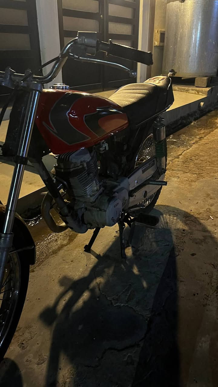 ماطور للبيع برات 99999 مكينه شرط خرسه فول نشاط ومعدل فول السعر 350 وبي مجال ***********
