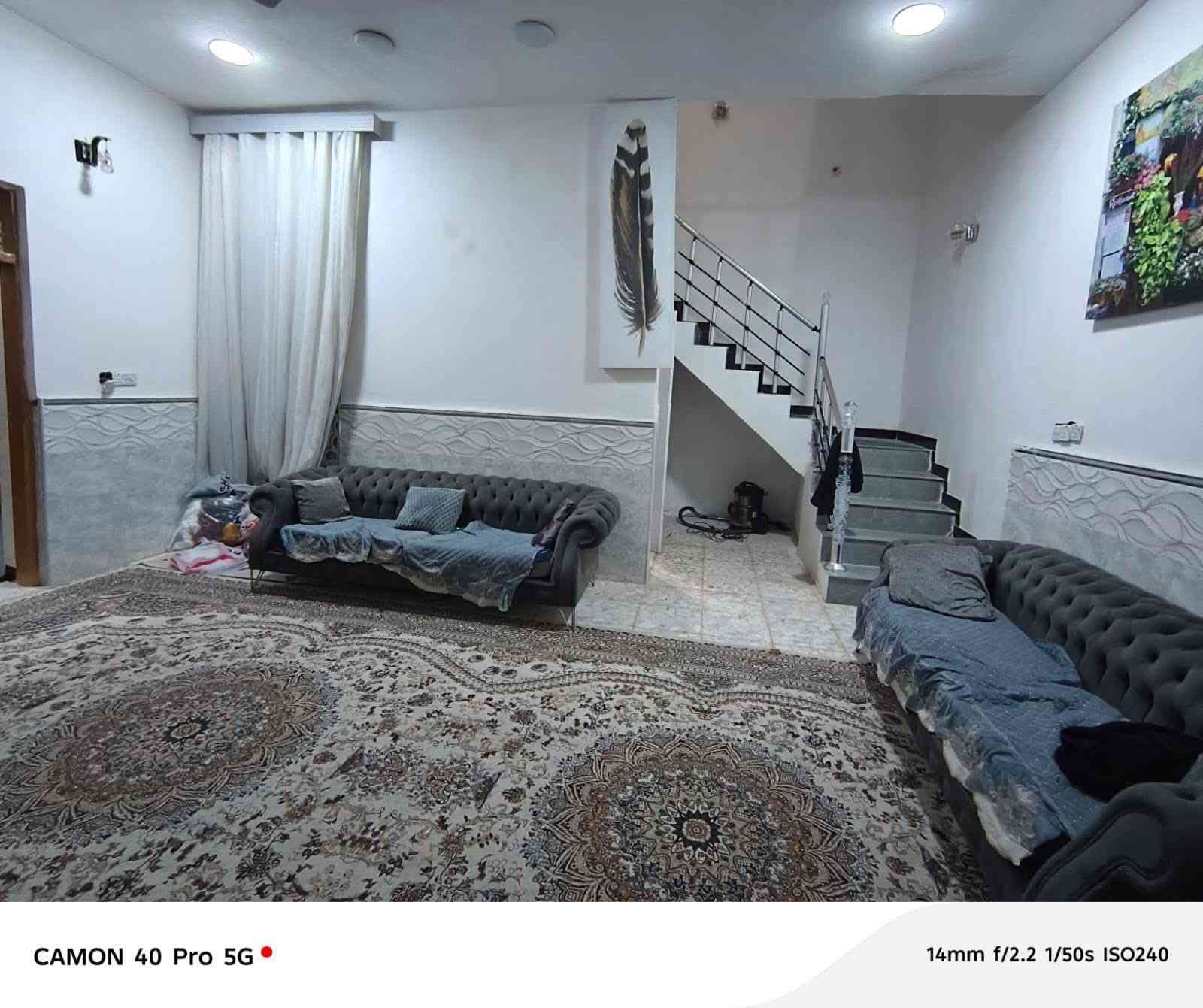 السلام عليكم
بيت للبيع 200م طابقين  كونكريت مسلح فولل بناء جديد 

🔴يحتوي الطابق الأول عل غرفتين نوم وصاله ومطبخ وصحيات واستقبال  وطارمه كبيره 

🔴يحتوي الطابق الثاني على 4 غرف نوم + سويتات وصاله وصحيات   بناء درجة اولئ كونكريت مسلح طابوك 

  .......  يوجد صور 👇 .......... 

السعر ٢٢٥ قابل للتفاوض

📍حي النداء شارع جامعة الكفيل قرب صيدلية عمار رشاد قرب شارع المدرسه الورديه خلف التجاري

 

***********
