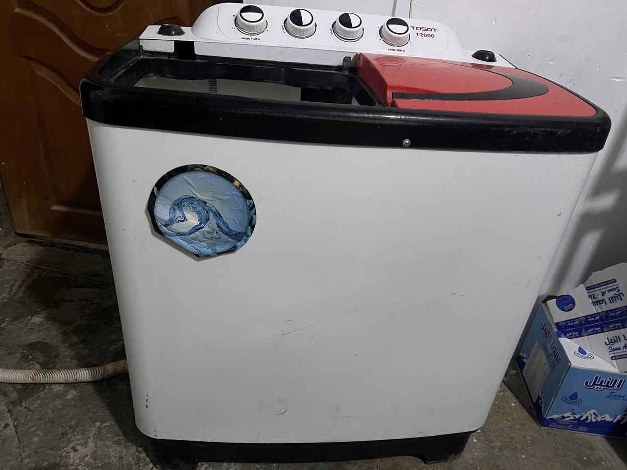 ‏غسالة للبيع شرط الشغل الغسالة مستعملة شي قليل نقص بس باب الغسل سعر الغسالة 75 وبي مجال قليل للاستفسار الاتصال ***********
