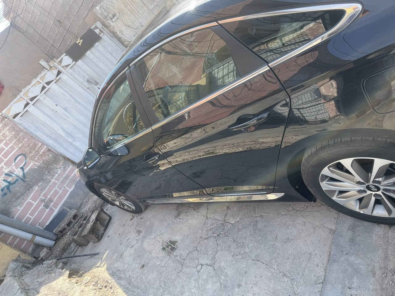 سوناتا 2017سبورت رقمه بغداد جديد كير مكينه كفاله عامه ضرره جاملغ خلفي بدون دواخل سياره جاهزه 118 وبيه مجال الشراي يتصل ***********
