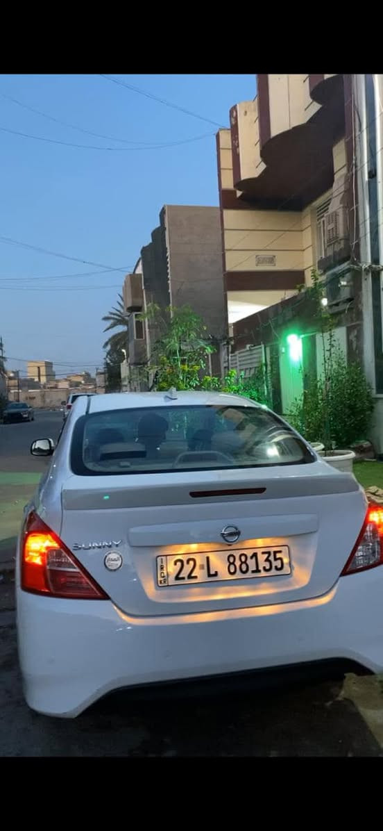 نيسان صني هندي موديل ٢٤ ماشيه ٦٥ مبدل جاملغ بلادي مال وكاله و الباب نفس ما موضح بصوره عنواني بغداد الشعله السعر ١٢٢ ورقه وبيها مجال حك الجيه كير محرك مكفول تبريد شغال مكفول تايرات جدد صارلهن شهر سياره جاهزه من كلشي 
 ***********

