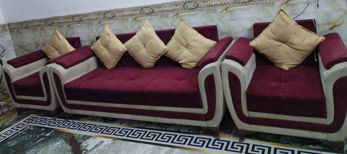 تخم قنفات 5قطع 10مقاعد و10كوشات خشبه وسفنجه وقماشه نضيف مابي شي ب 250 وشراي خاص عنوان ديوانيه عمارات نسيج ***********
*********** ديوانية, القادسية
