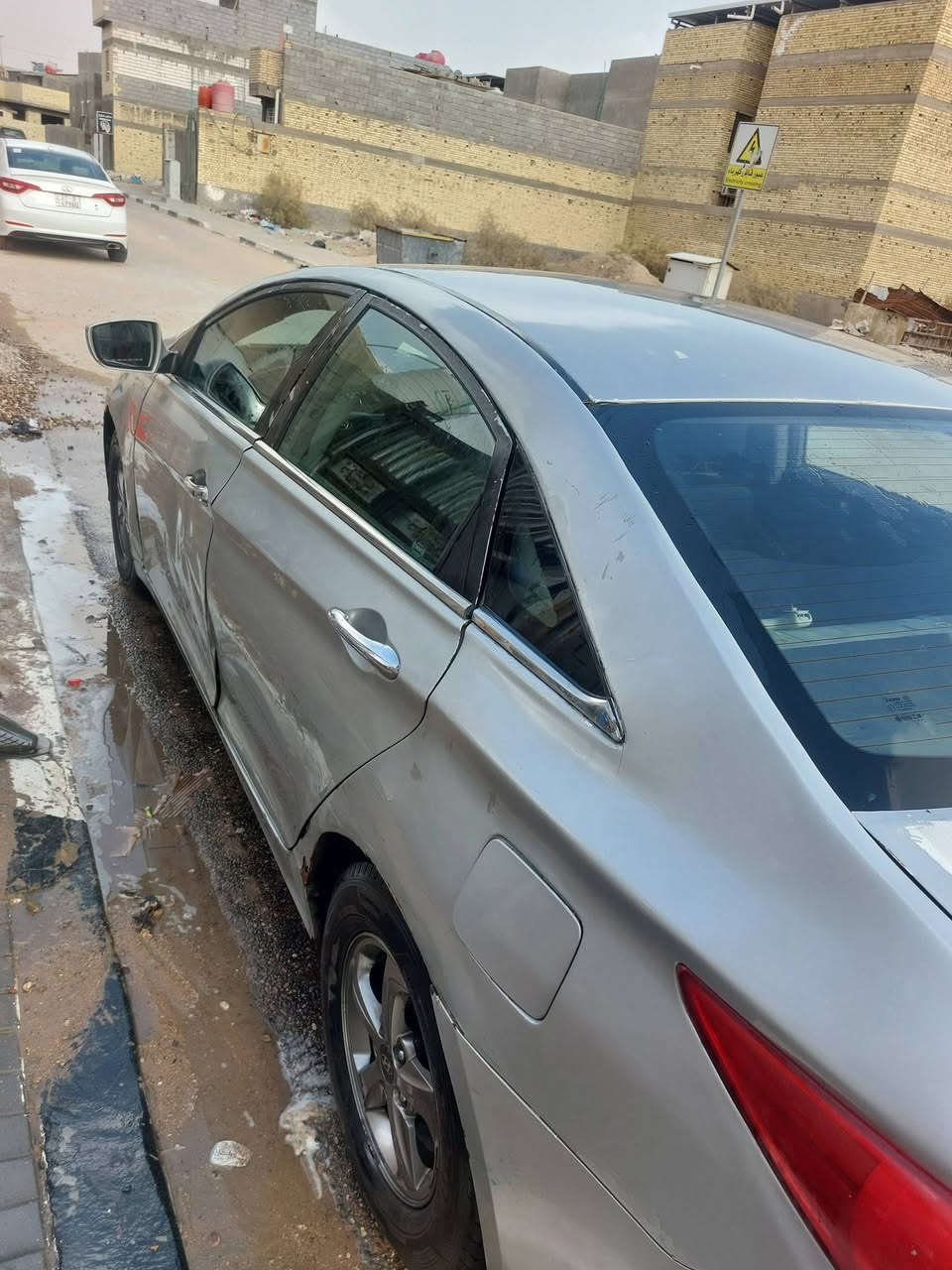 سوناتا كوري مكاني بصرةمديل 2014 تشغيل بصمه مكينه كير كفاله اصوليات البدي كوم حديد (مكلوبة) سنويه لل30 راعيه بالبصرة *********** سعر 75 وبيه مجال
