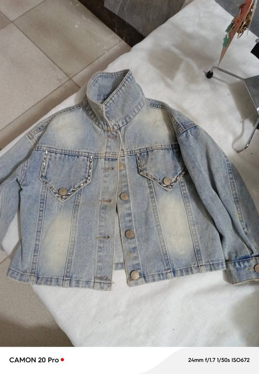 مرحبا بنات عندي ملابس ماركه مستوردا اتلبس عمر 4او5او6 عندي توصيل


**إذا كنت صاحب هذا الإعلان وتريد حذفه لأي سبب، رجاءا أرسل رسالة إلى الدعم الفني**