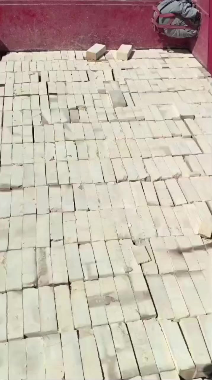 تجهيز طابوق  عدد السكس  8000 الف طابوكه وزيادة500 / وعدد التك 4000الف  وزيادة 300 الطابوق
انجكتر بيرنه  درجه اولى 
لكافة انحاء ميسان  ومحافظة البصرة حسب الطلب 
للاستفسار  والاتصال واتساب  او  مراسلة الصفحة  [ لمكان ميسان انواع الطابوق كلمن وسعره //***********//***********
