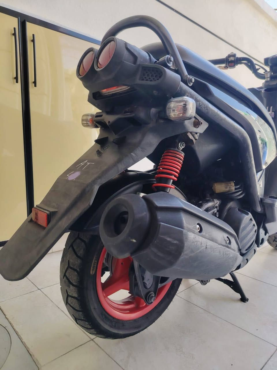 : السلام عليكم
سكنز جبلي 2013
دراجة مال رنبة بيها
فلنجة ويدات وتعلاكة رياضي
مكفولة محرك وكشر
شراي يتصل مكاني بغداد.
جسر. ديالئ.سعر: ١٣٥٠
***********
