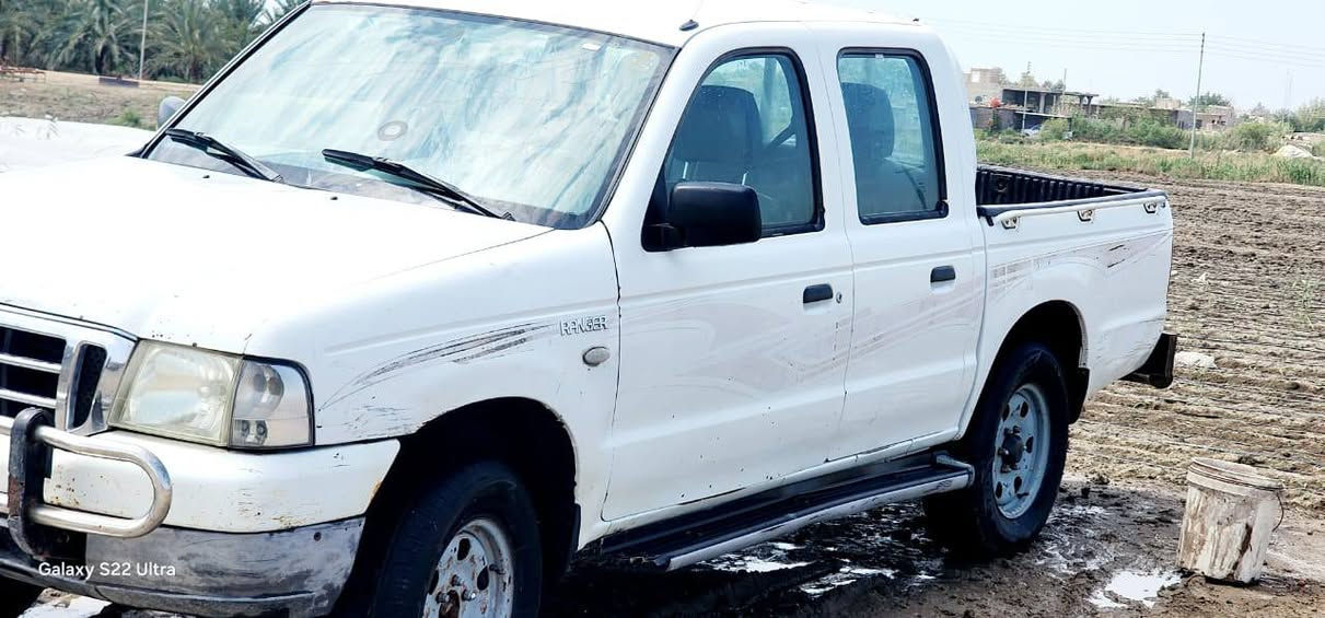 سياره فورت رانجر2006 سنويه حد 28 بسمي جديده حيل جاهزه من كلشي مكفوله سعر 65 وبيها مجال ***********
