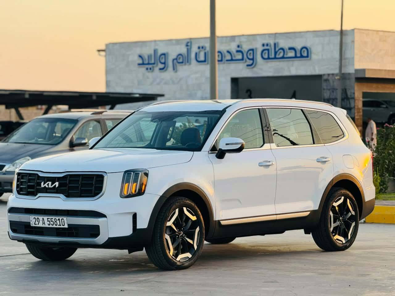 السلام عليكم
للبيع 
كيا تلورايد 2025
كتاب شهداء واسط

مواصفات s
فتحه 
بصمه 
جلد 
كشنات منفصل 
رادرات اماميه خلفية جانبية 

ماشية (6000》
مكاني واسط صويره 
السعر ٢٧٥
***********
