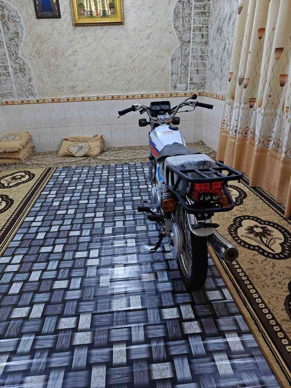 دراجه تعمير مديل2025 كهربائيات شغاله هاي رابع تبديله دهن الرابع ماساحكته معلومه نوعيه دهن موتل
السعر 950 بيه مجال للشراي 
رقم ***********
متوازي على بيعته 
الدراجه سكنر استنساخ
دراجه تعمير مديل2025 كهربائيات شغاله هاي رابع تبديله دهن الرابع ماساحكته معلومه نوعيه دهن موتل
