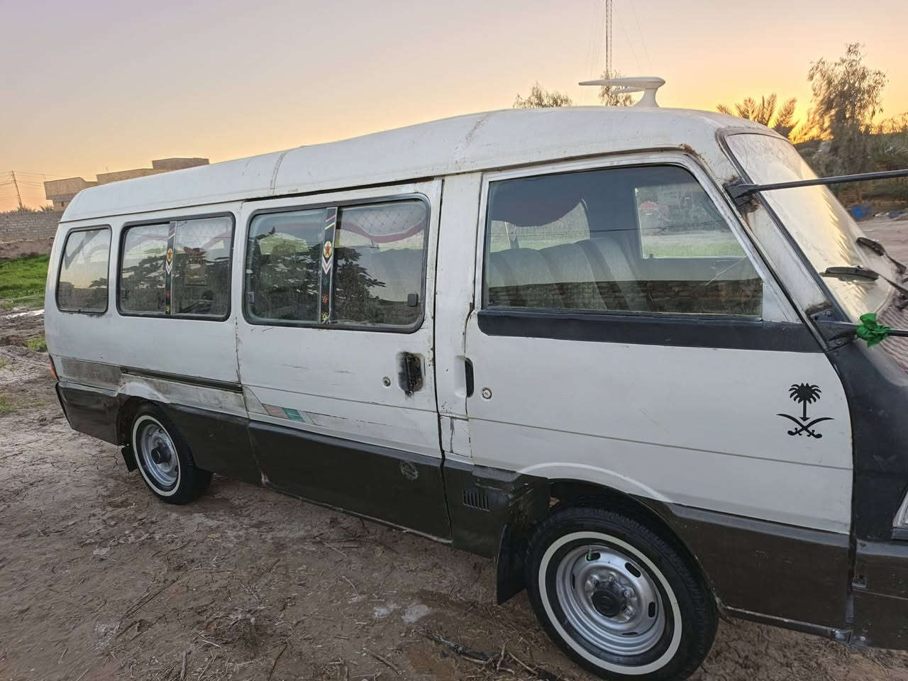 سلام عليكم كيه اسيا للبيع مودل 1993 سنوية عضم عاج صاقطه صارلها شهر رقم بغداد وراعيه بغداد تريد مدور تريد وكاله سيارة جاهزه مكينه تبخر كير نضيف اكسن نضيف تخم تاير جديد توني شدهن كهربايات عامه دوشمه عامه سيارة بلادية مطلوب للمرور 300 وللهيئه 80 الف ينكطعن من سعره مكانه بابل السعر /43 /***********
